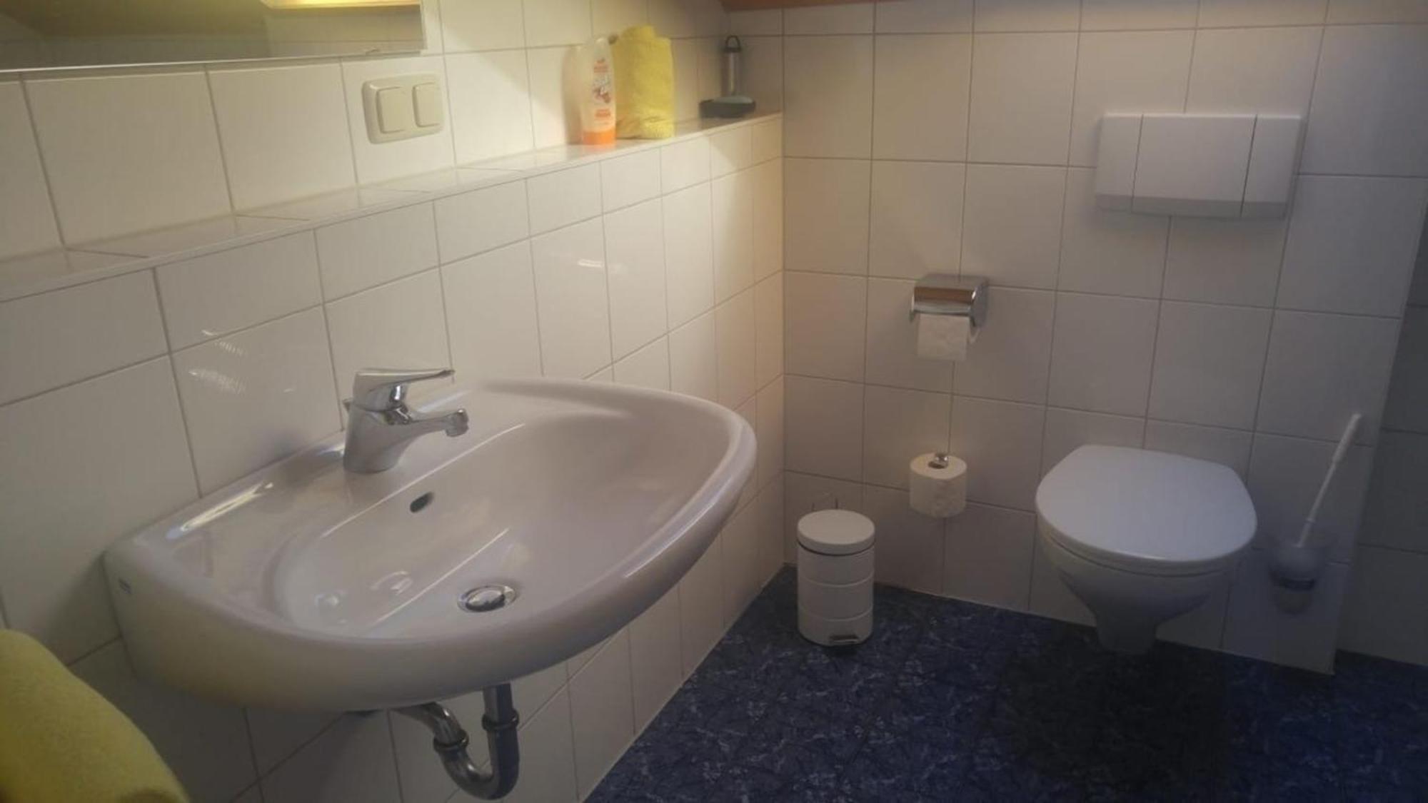 Gaestehaus Am Rathaus, Mehrbettzimmer 1 Hohenpeissenberg Bagian luar foto